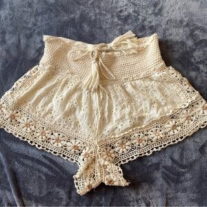 Ranee's Miami Boho Crochet Eyelet Shorts - Cream- Tassel Drawstring- Size Medium